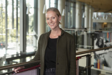 Sarah Bidgood headshot